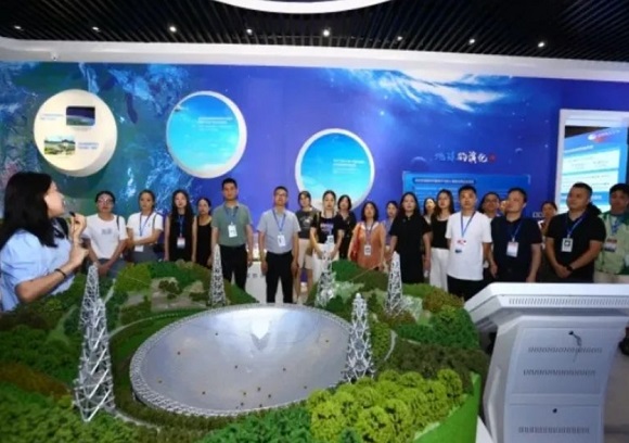 【中科重庆大数据技术应用研究】开展&ldquo;走进中国科学院科技成果展厅&rdquo;暑期培训班活动