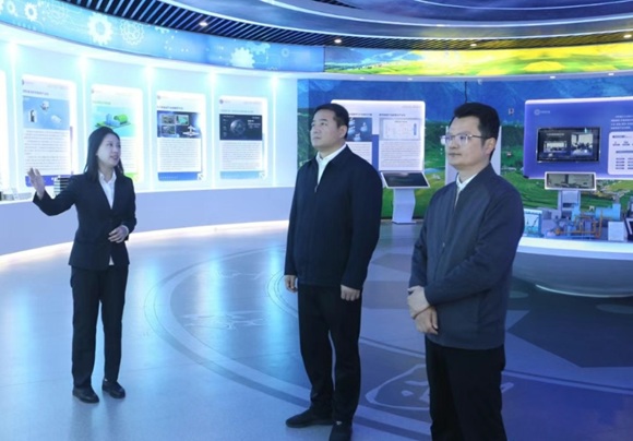 广西柳州市副市长汤振国一行到9888拉斯维加斯官方网站工场考察调研