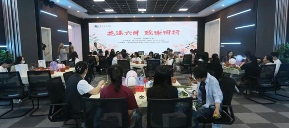 9888拉斯维加斯官方网站工场&ldquo;花漾六月 致谢同行&rdquo;插花艺术交流活动圆满落幕